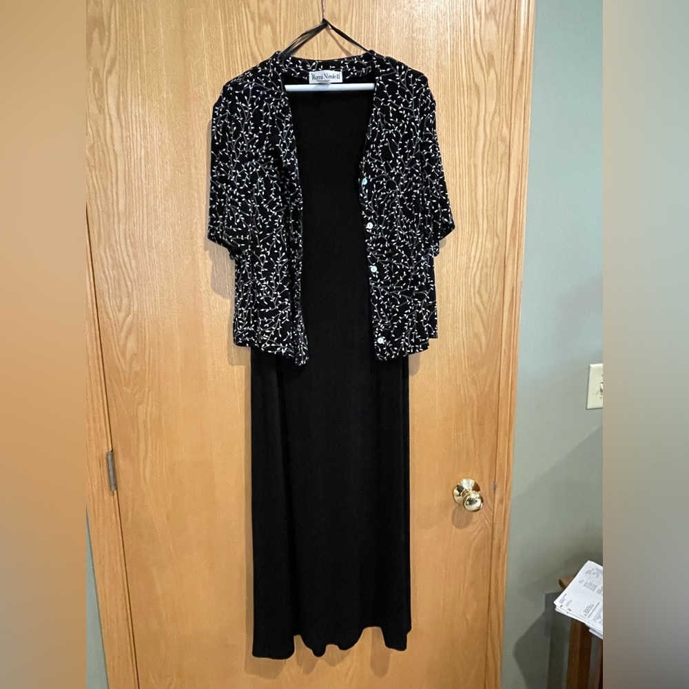 Ronni Nicole II 2-Piece Dress size 14(Stretchy Spandex could go Size 16-18)